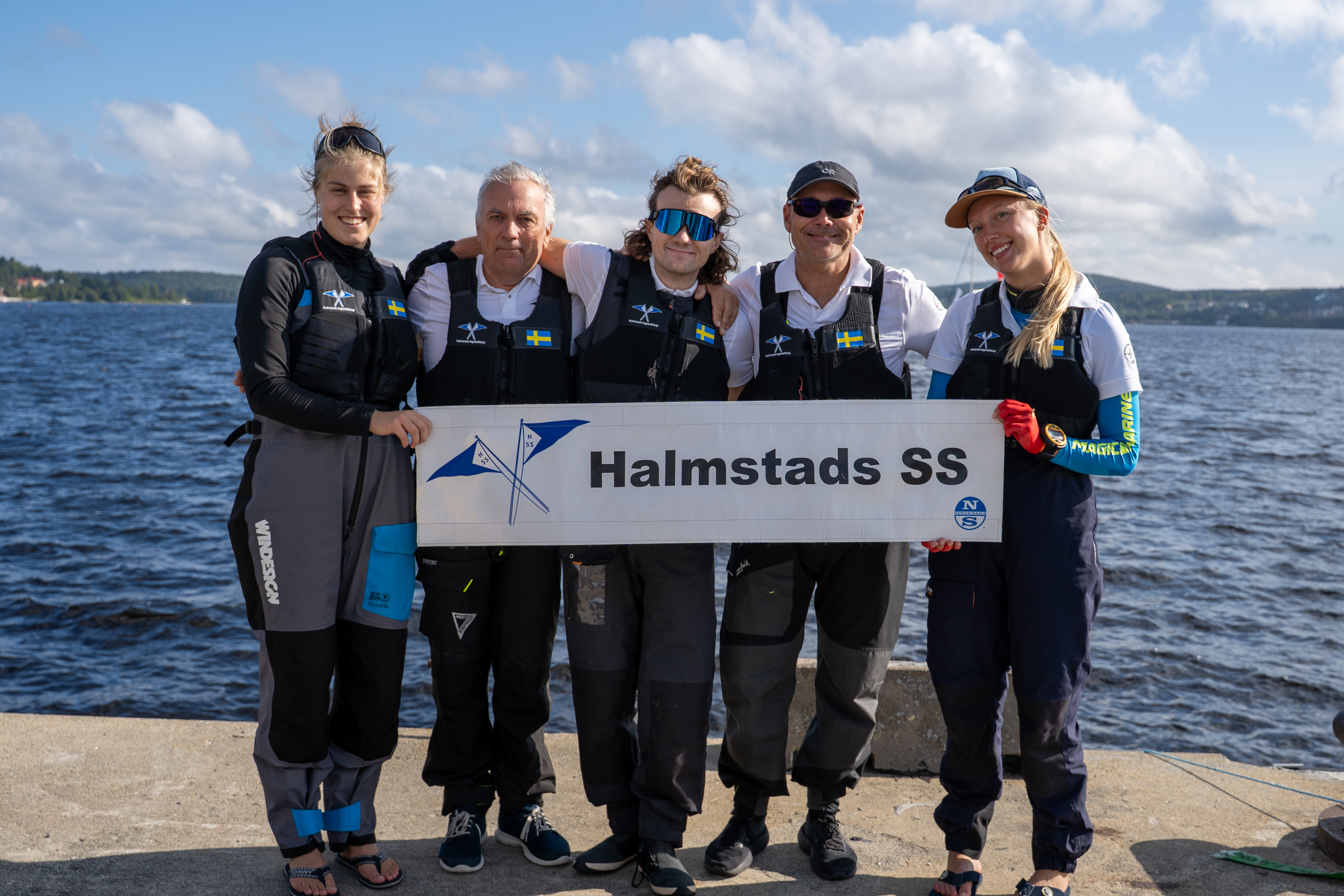 HSS Allsvenska lag i Örnsköldsvik: Tilda Bengtson, Uno Zell, Otto Zell, Anders Hellekant och Emma Berg. Foto: NextLive