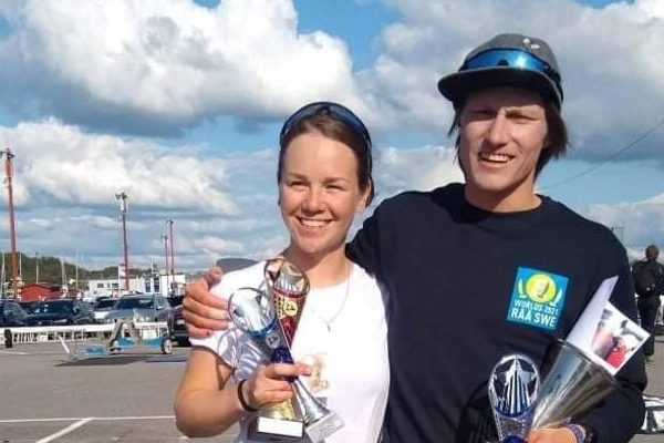 Emelie o Charlie (1)